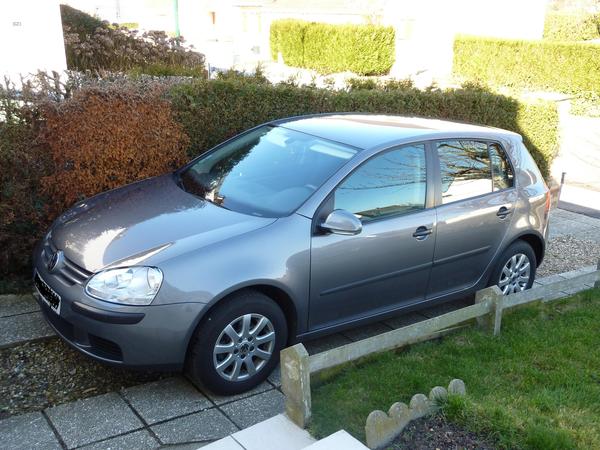 Golf V pack confort 1.9L TDI 90CV Golf V pack confort 1.9L TDI 90CV
