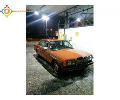 Mercedes 300d de 83  excellent etat