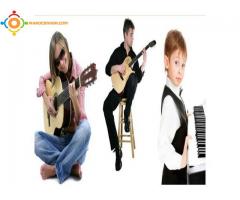 Professeur de Musique Cours de PIANO, GUITARE, LUTH, FLUTE