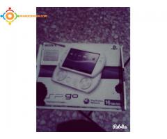 psp go 16g flache plein de jeux   600 dh