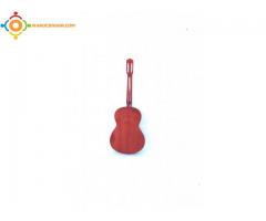 Guitare classique professionnelle neuve