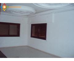 Grand appartement à louer au cenet