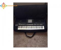 Orgue  YAMAHA psr A2000