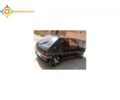 Voiture 205 a vendre