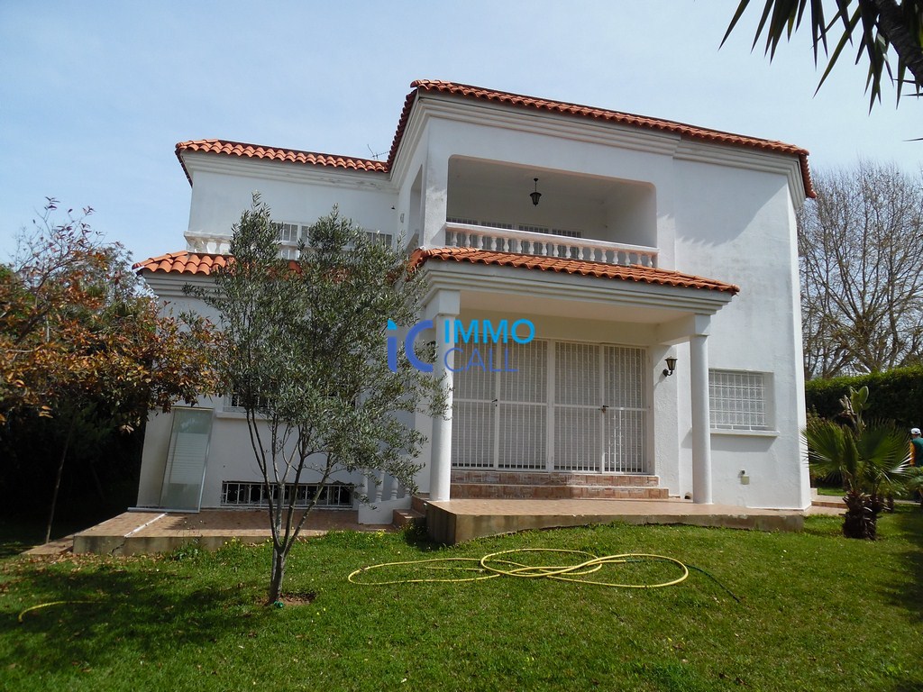 Villa de 800m² en location à Hay raid Villa de 800m² en location à Hay raid