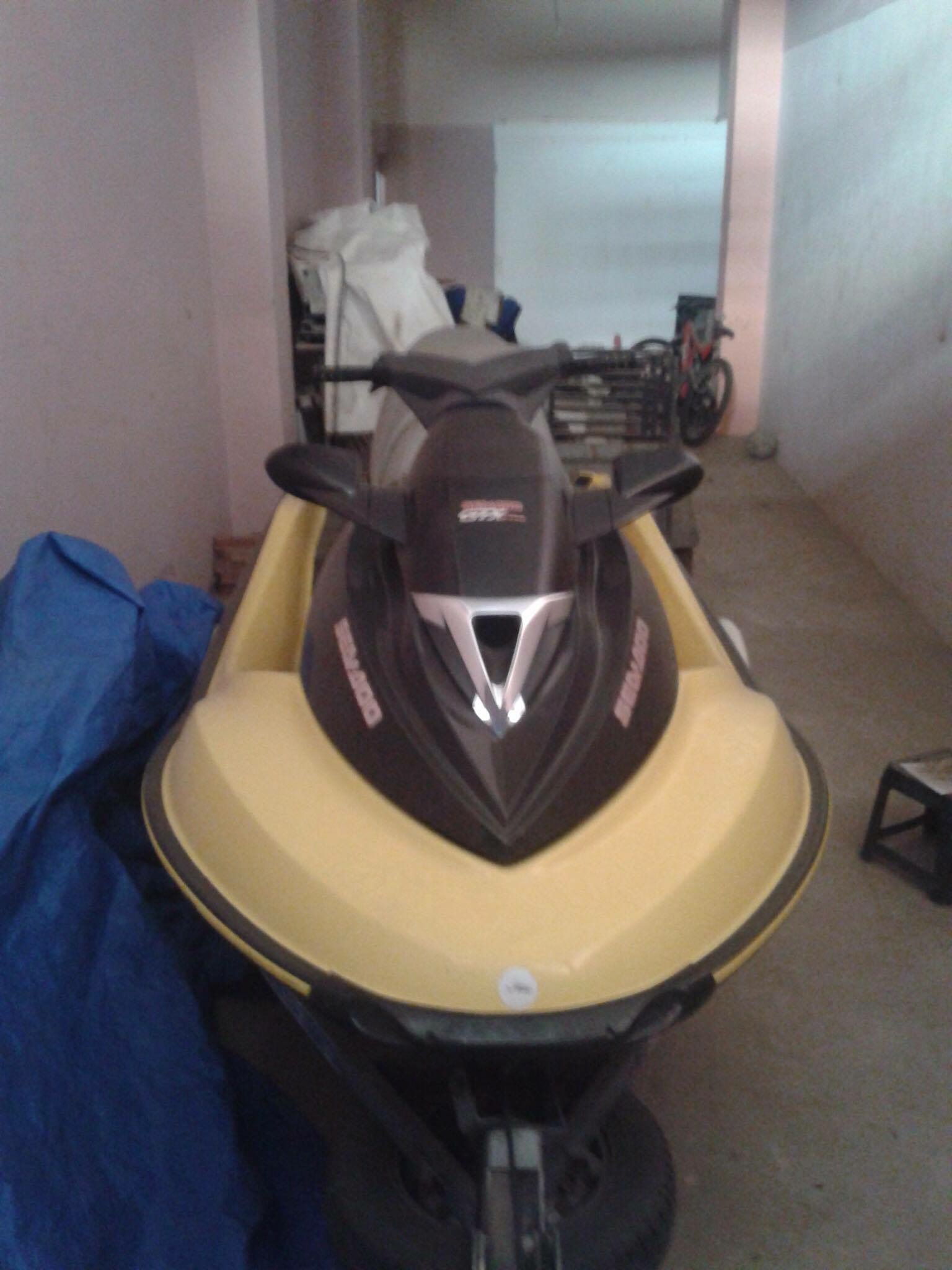 Jet ski