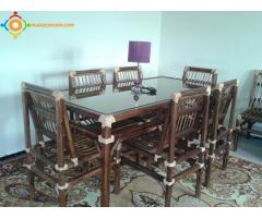 table et ses chaises