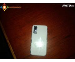 samsung star gt-s5233a avec les ecouteurs