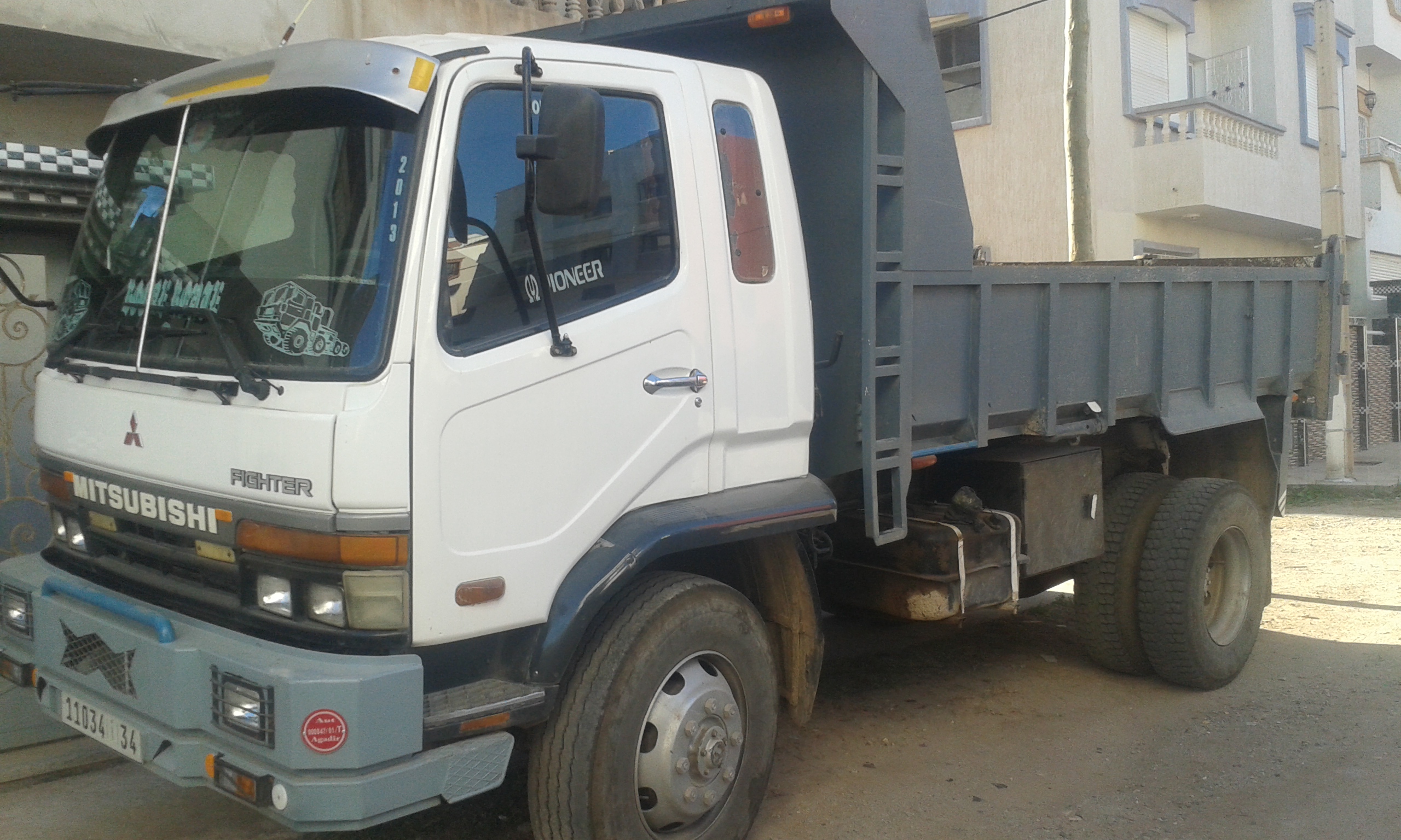 camion mutsubishi fishter