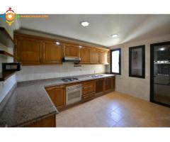 Appartement haut standing de 200 m2 avec piscine à Louer à Aïn Diab - Casablanca