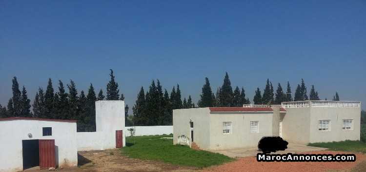 ferme de 1hectare et demi a vendre ferme de 1hectare et demi a vendre