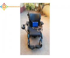 Vend fauteuil roulant électrique