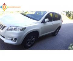 Toyota RAV4 1 propriétaire 2012 4X4 - 12