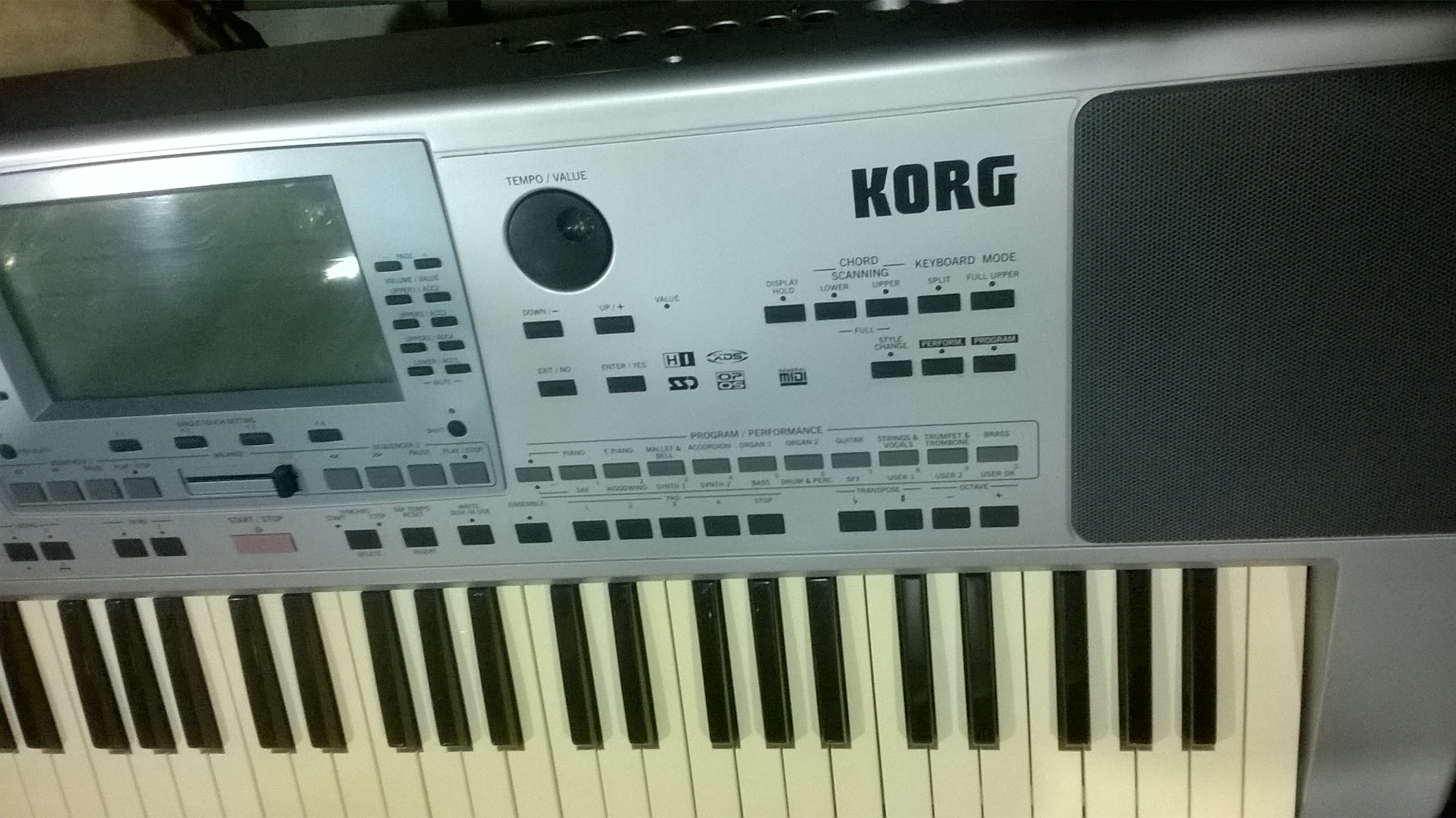 synthetiseur korg pa50