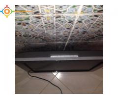 2 ecrans samsung et philips