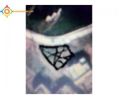 La superficie des terres de 148 m