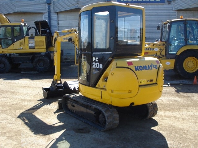 Mini pelle Komatsu PC20 en bon état