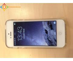 IPHONE 5S  64 GB NEUF AVEC PROBLEME DE CLOUD