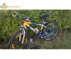 vélo neuf aluminium 9 vitesse