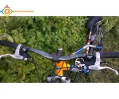 vélo neuf aluminium 9 vitesse