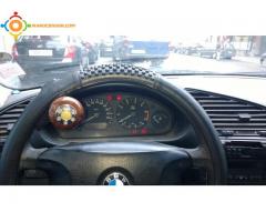 BMW 318i Serie 3 Essence -1998