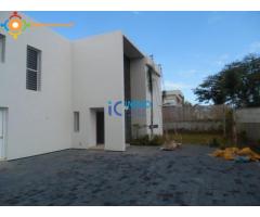 Villa haut standing de 1000 m² en location à Bir kacem-Souissi