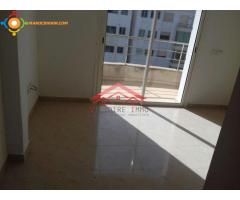 Appartement en location  vide de 160 m² à Hay Riad