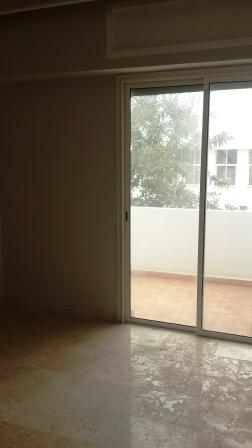 Magnifique appartement F4 vide à Rabat Hassan