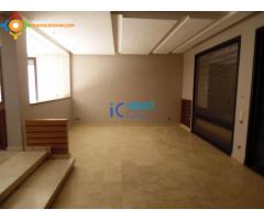 Luxueuse villa de 550 m² en location à Hay Riad