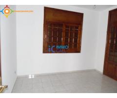 Villa de 700 m² à louer à Hay Riad