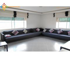 Moderne appartement meublé avc terrasse en location à Agdal