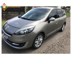 Magnifique renault scenic 7places 1l6dci 130cv